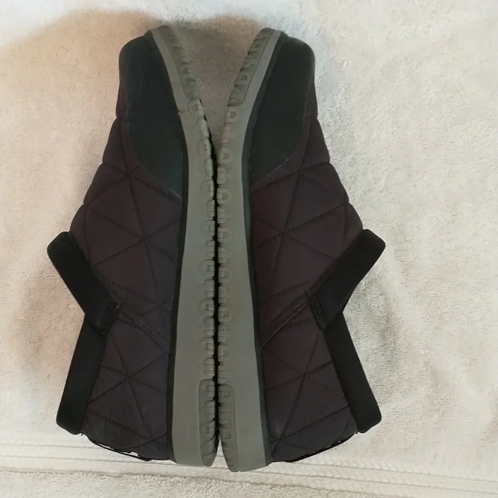 L.L. Bean Ultralight Primaloft Slip-on Quilted Shoe Men's‎ Size 10